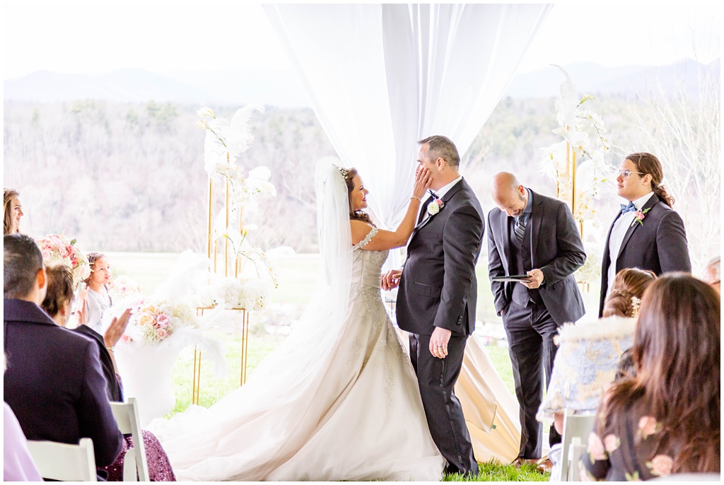 Spring outdoor wedding ceremony at the Inn on Biltmore Estate