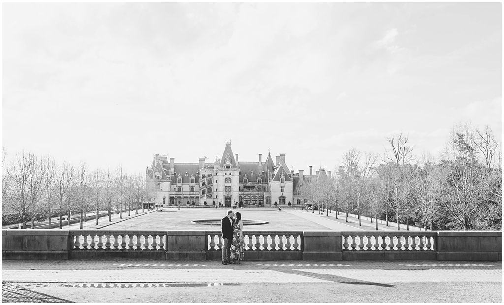 Black and white landscape photo of the biltmore estate