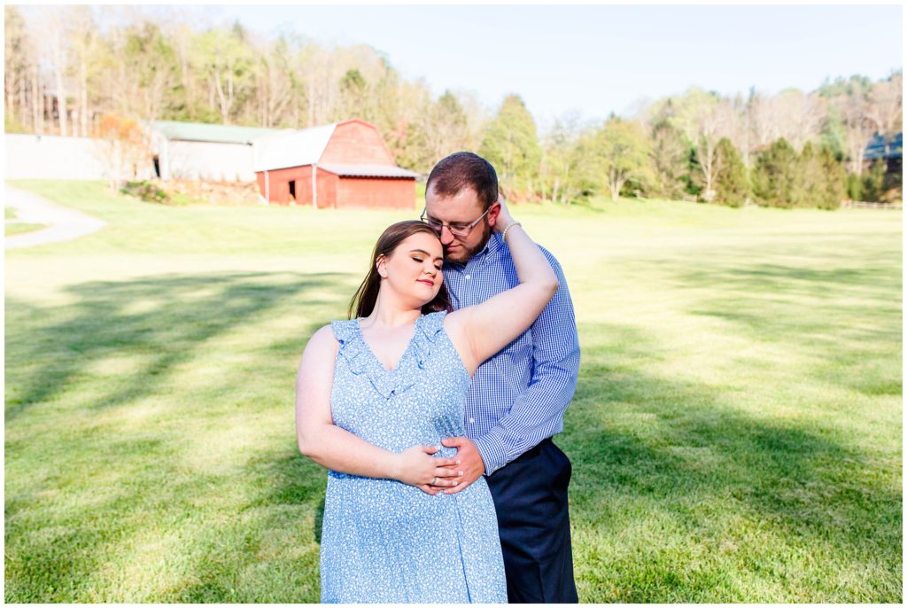 Engagement photos at the Barn at Honeysuckle Hill in Asheville | Asheville Engagement Photographer